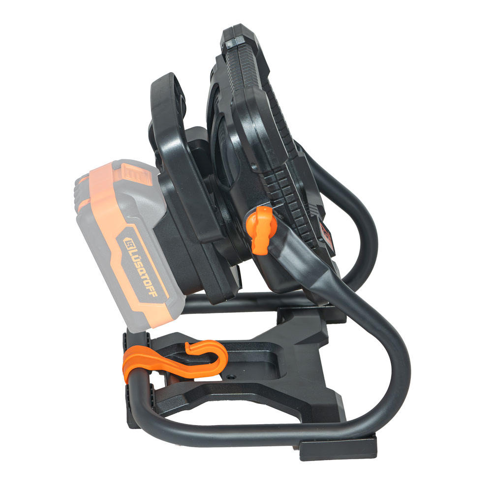 REFLECTOR LED A BATERÍA • 18 V